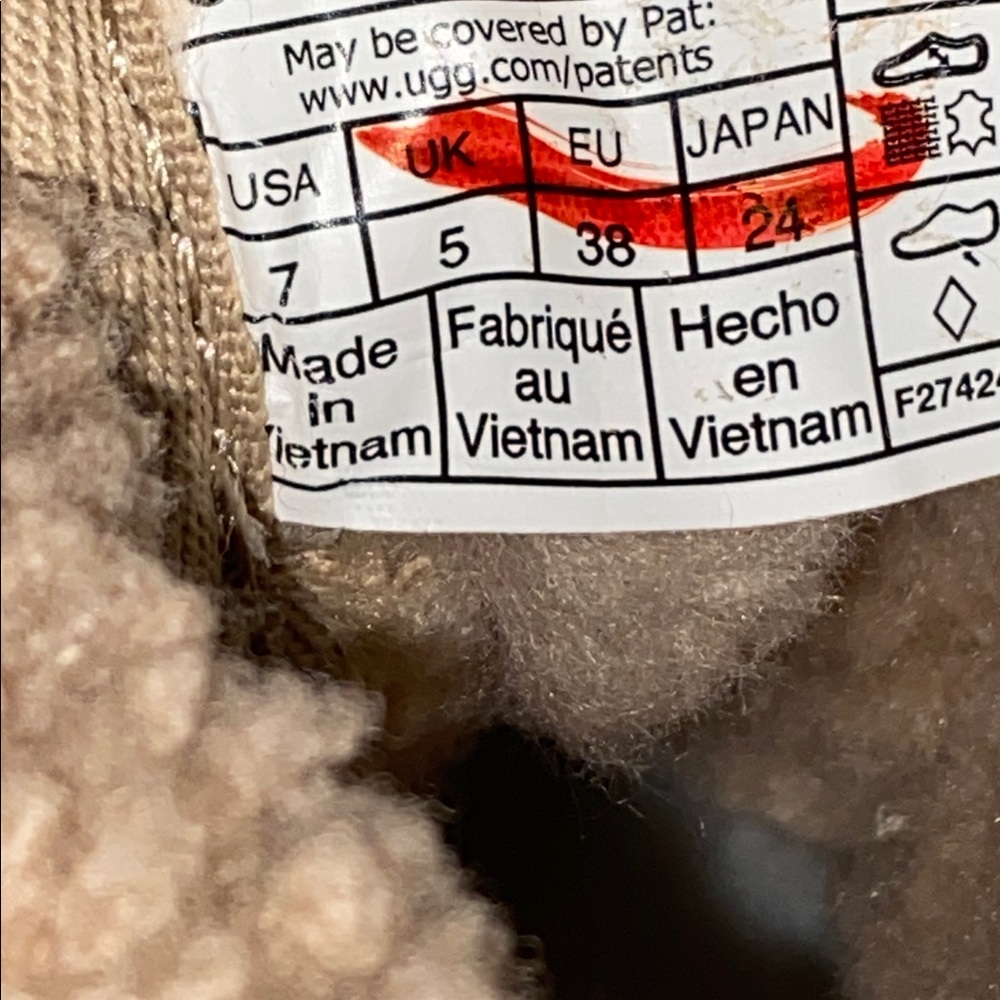 UGG BOOT NWT - image 5